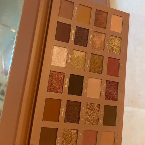 Ciaté London Brazilian Glow Eyeshadow Palette - Picture 3 of 3